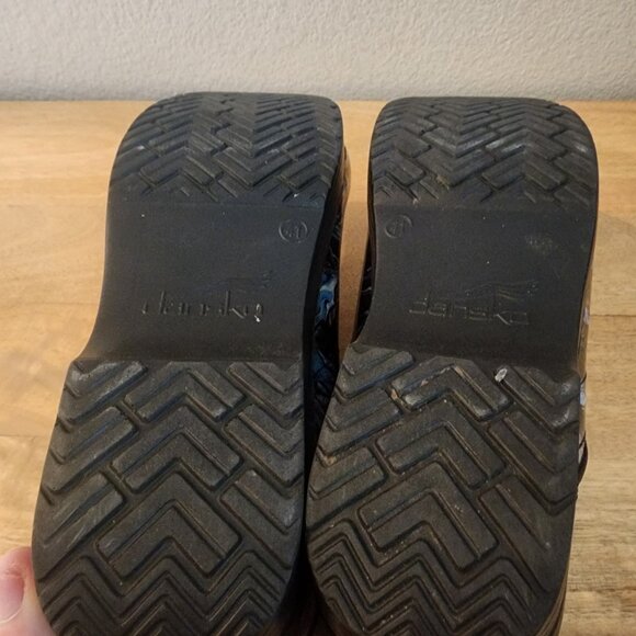 Dansko Professional Abstract Waves Leather Slip On Shoes Clogs Womens 9.5 / 41 - Picture 11 of 12